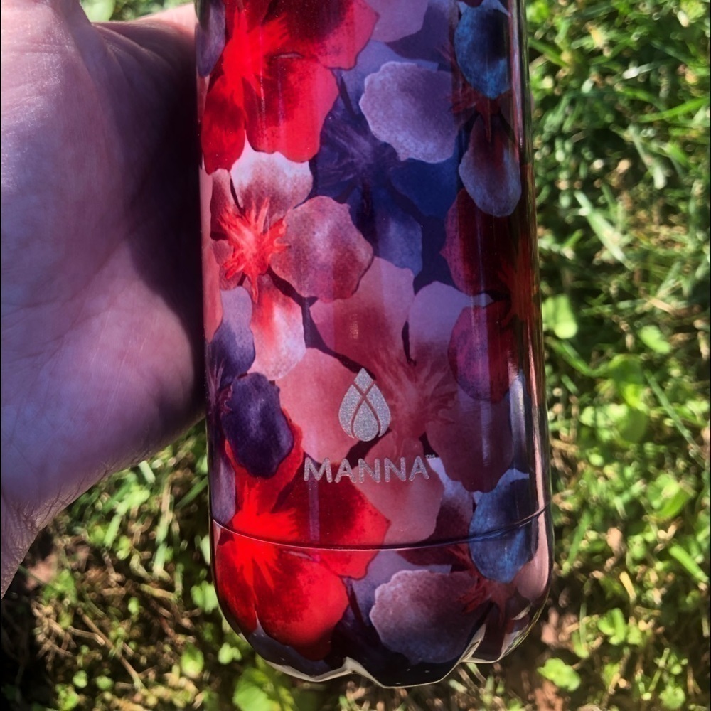 Manna Thermo Water Bottle Multicoloured Floral Vacuum Insulated stainless steel